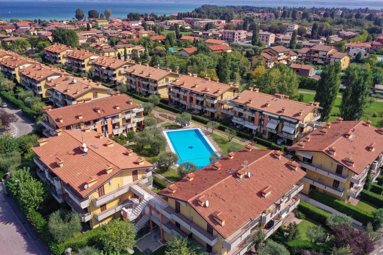 Dolce Vita Family Apartment Σιρμιόνε Εξωτερικό φωτογραφία